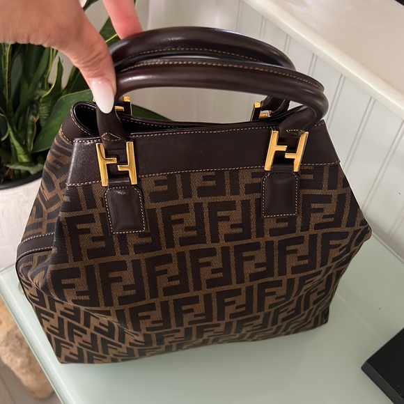 Fendi Canvas Zucca Shoulder Brown Canvas Tote Bag - Picture 4 of 13